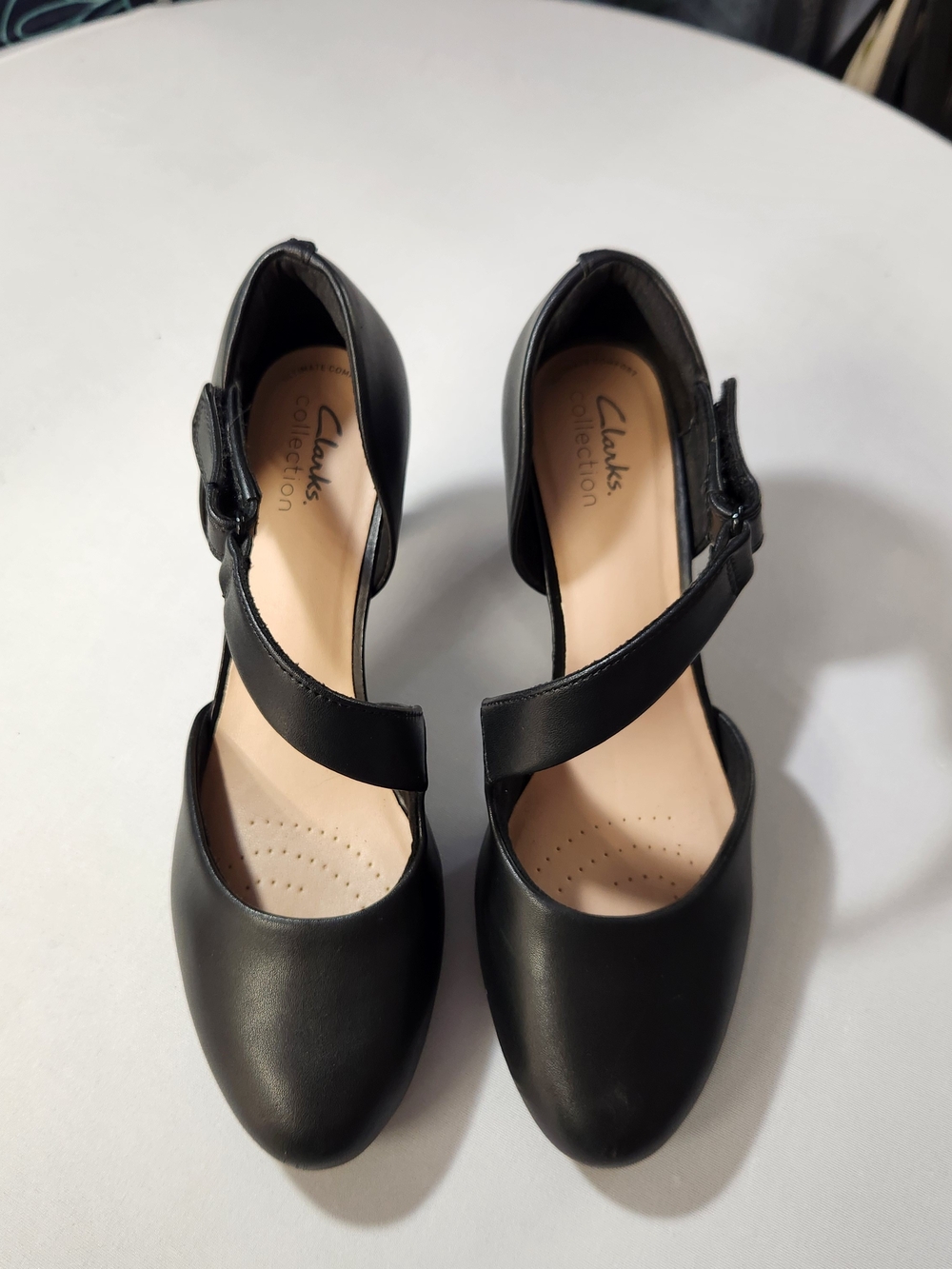 ⭐️Clarks Ambyr Glow Black Leather Platform Pump Heels Comfort Mary Jane Size 9